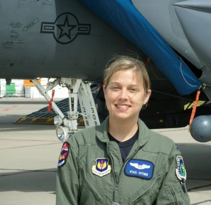 Дівчата та літаки (59 фото) – фото 52