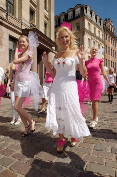 Парад блондинок у Ризі (26 фото) – фото 21