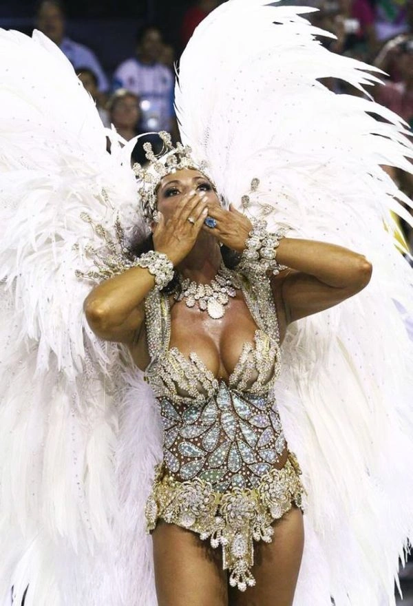 Дівчата на карнавалі в Ріо-де-Жанейро (125 фото) – фото 27
