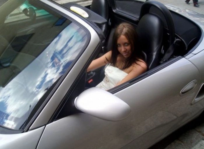 Наші дівчата і їх автомобілі (35 фото) – фото 33