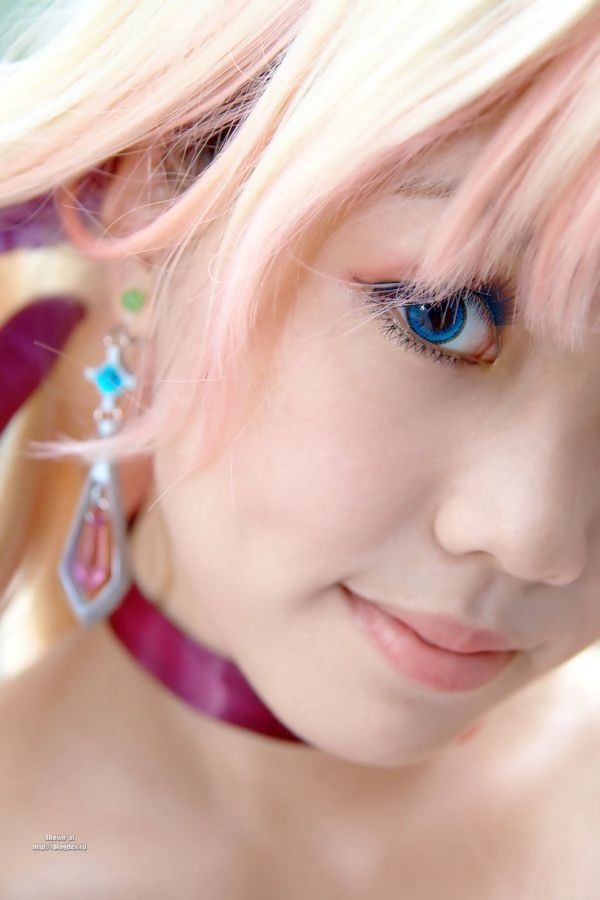 Красива дівчина-косплейша (32 фото) – фото 6