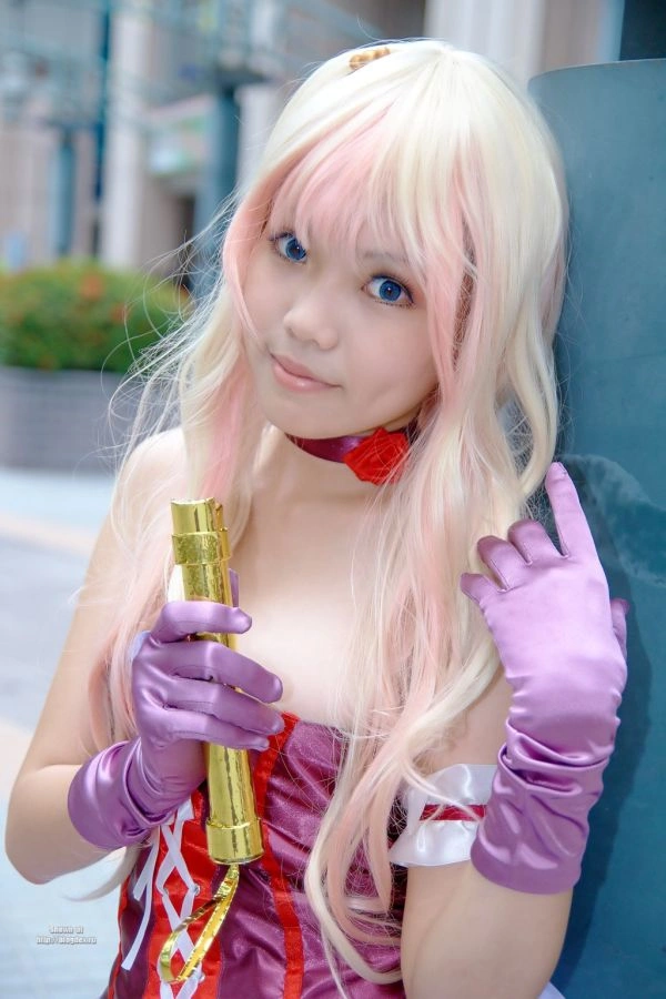 Красива дівчина-косплейша (32 фото) – фото 9