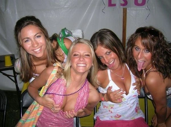 Дівчата розважаються (78 фото) – фото 50