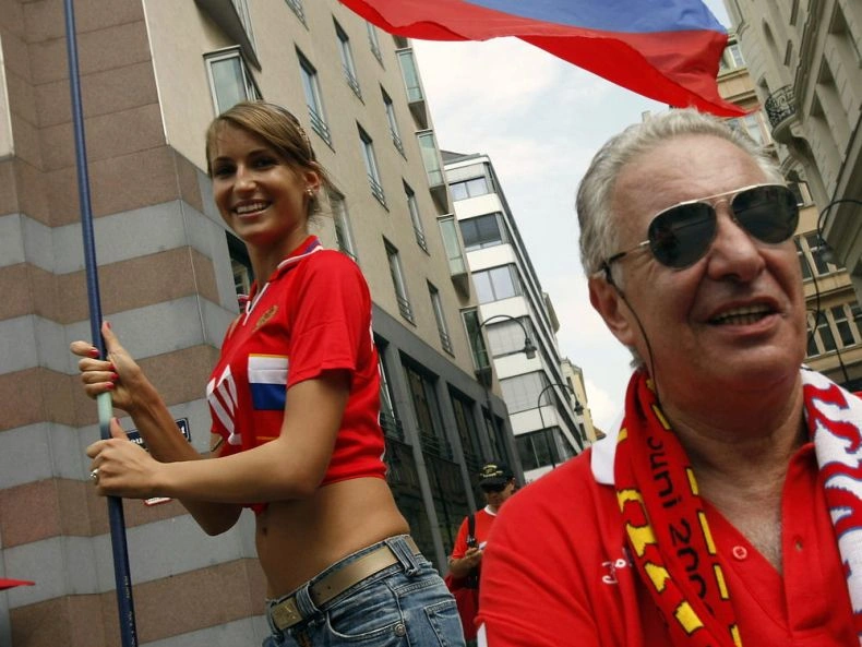 Трохи миленьких вболівальниць (43 фото) – фото 4