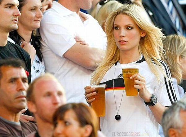 Трохи миленьких вболівальниць (43 фото) – фото 39