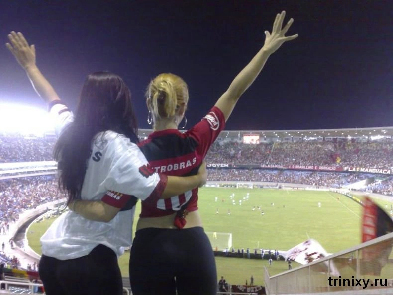 Бразильські вболівальниці (2 фото) – фото 1
