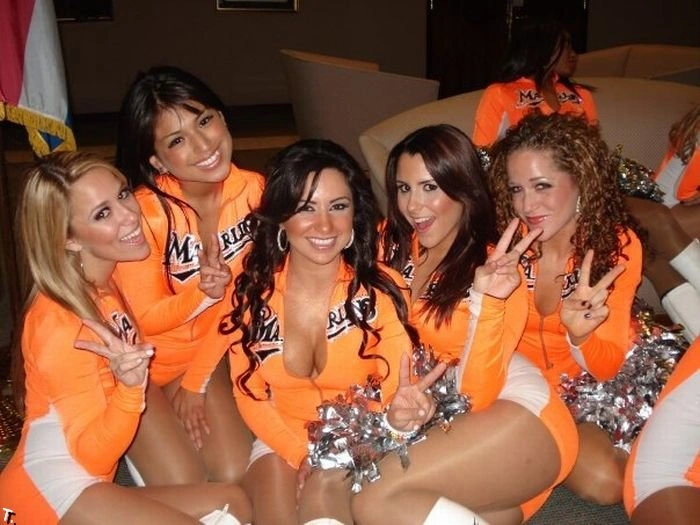 Найгарніші чірлідерки з MLB (33 фото) – фото 15