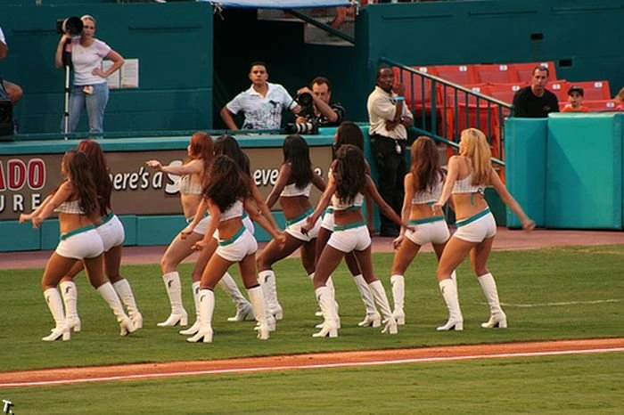 Найгарніші чірлідерки з MLB (33 фото) – фото 29