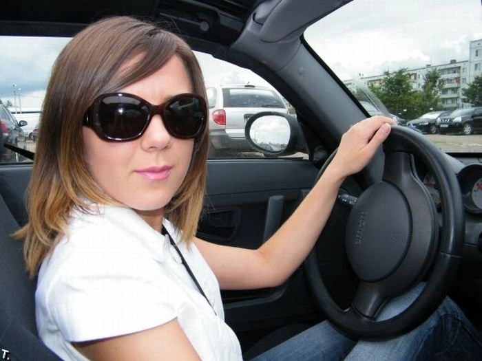 Дівчата за кермом (43 фото) – фото 1