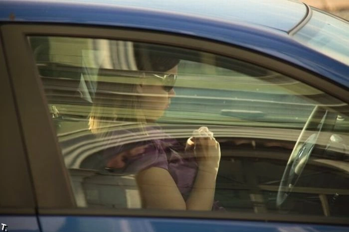 Дівчата за кермом (43 фото) – фото 6