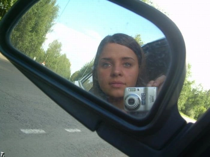 Дівчата за кермом (43 фото) – фото 37