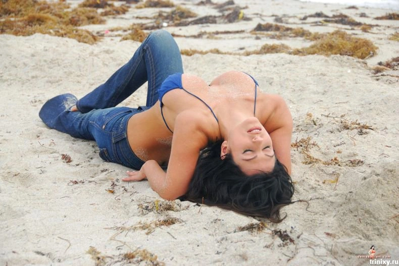 Денис Милані (Denise Milani) (140 фото) - перекладено. – фото 4