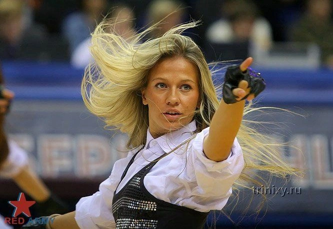 Російські дівчата з команд підтримки (41 фото) – фото 15