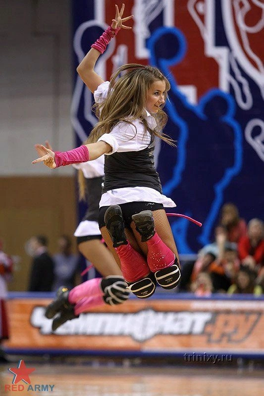 Російські дівчата з команд підтримки (41 фото) – фото 33