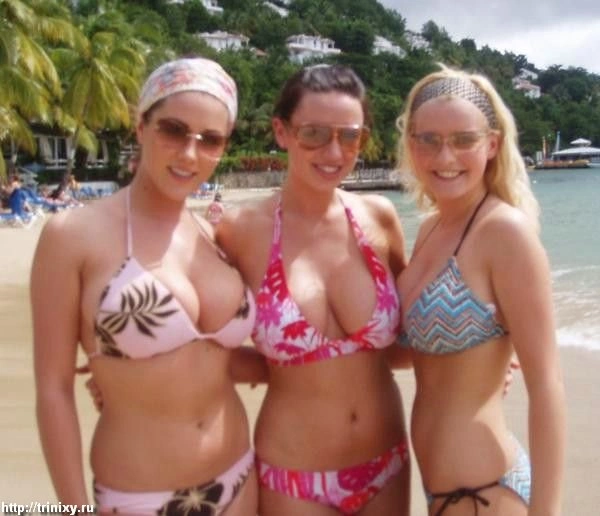 Дівчата у купальниках та літній одежі (200 фото) – фото 33