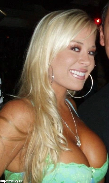 Дівчата у купальниках та літній одежі (200 фото) – фото 69