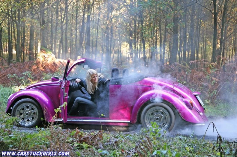 Дівчата у скруті. Частина 2 (29 фото) – фото 9