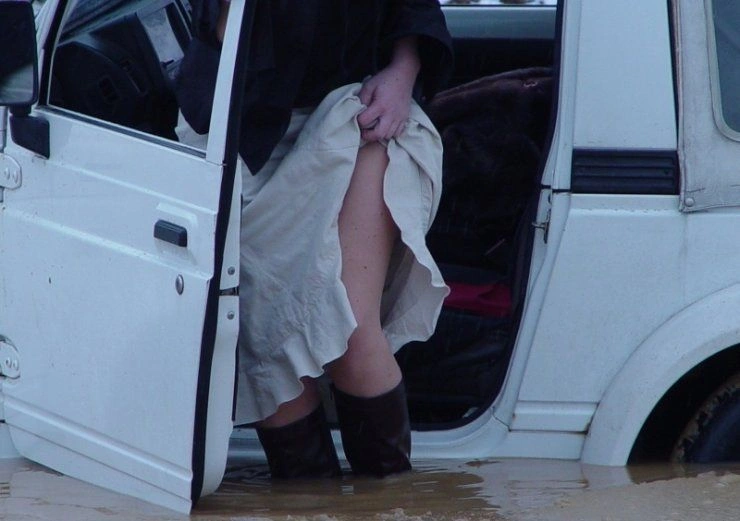 Дівчата у скруті. Частина 2 (29 фото) – фото 27