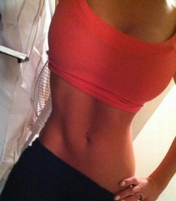 Дівчата перед дзеркалом. Частина 3 (176 фото) – фото 38