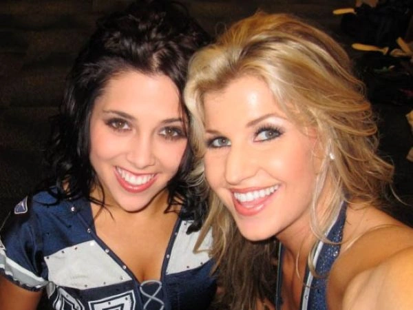 Чарівні дівчата з групи підтримки Dallas Cowboys (100 фото)