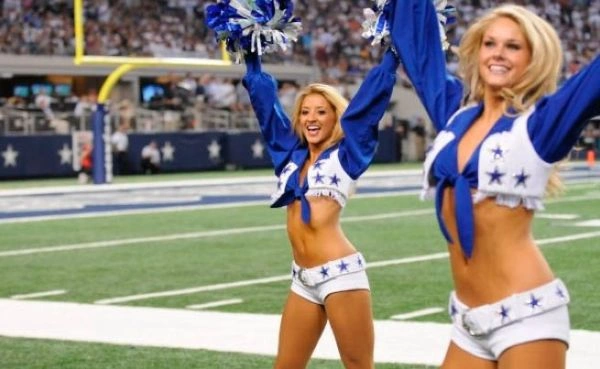 Чарівні дівчата з групи підтримки Dallas Cowboys (100 фото)