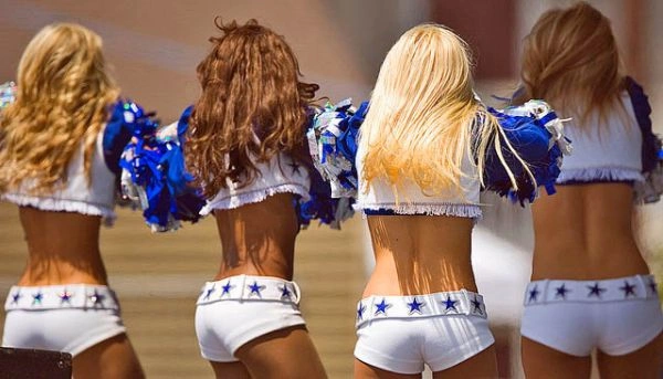 Чарівні дівчата з групи підтримки Dallas Cowboys (100 фото)