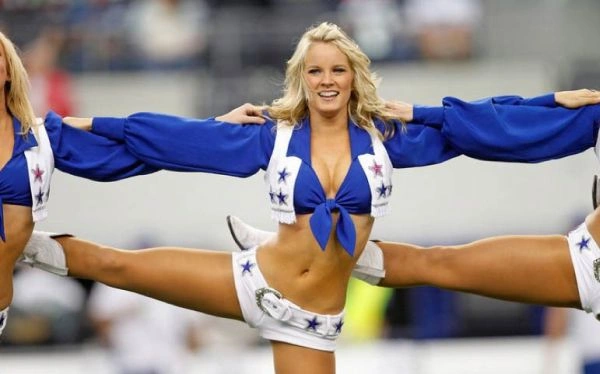 Чарівні дівчата з групи підтримки Dallas Cowboys (100 фото)