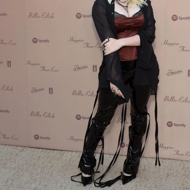 Біллі Айліш готова показати все, що сховано (14 фото + відео) – фото 3