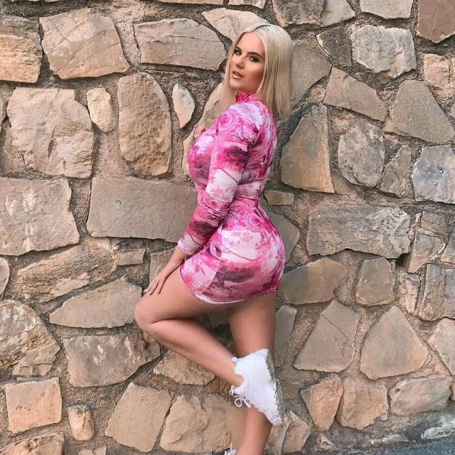 Аполлонія Ллевелін - "гидкий каченя" у дитинстві та успішна модель Instagram у сучасності (25 фото) – фото 7