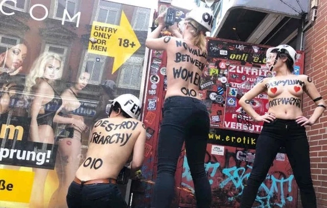 Активістки Femen провели акцію протесту на вулиці червоних ліхтарів в Гамбурзі (5 фото) – фото 2