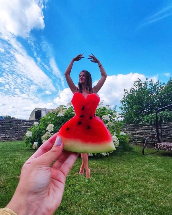 Флешмоб дівчат в Instagram на честь Дня Арбуза (16 фото) – фото 7