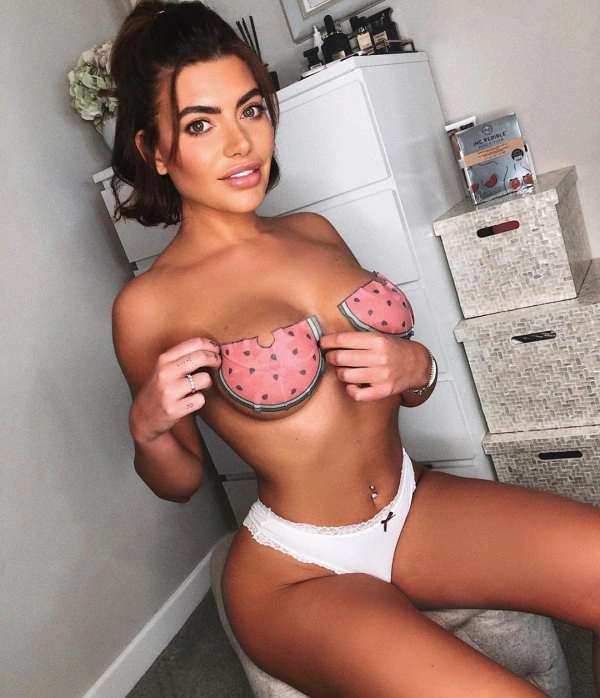 Флешмоб дівчат в Instagram на честь Дня Арбуза (16 фото) – фото 15