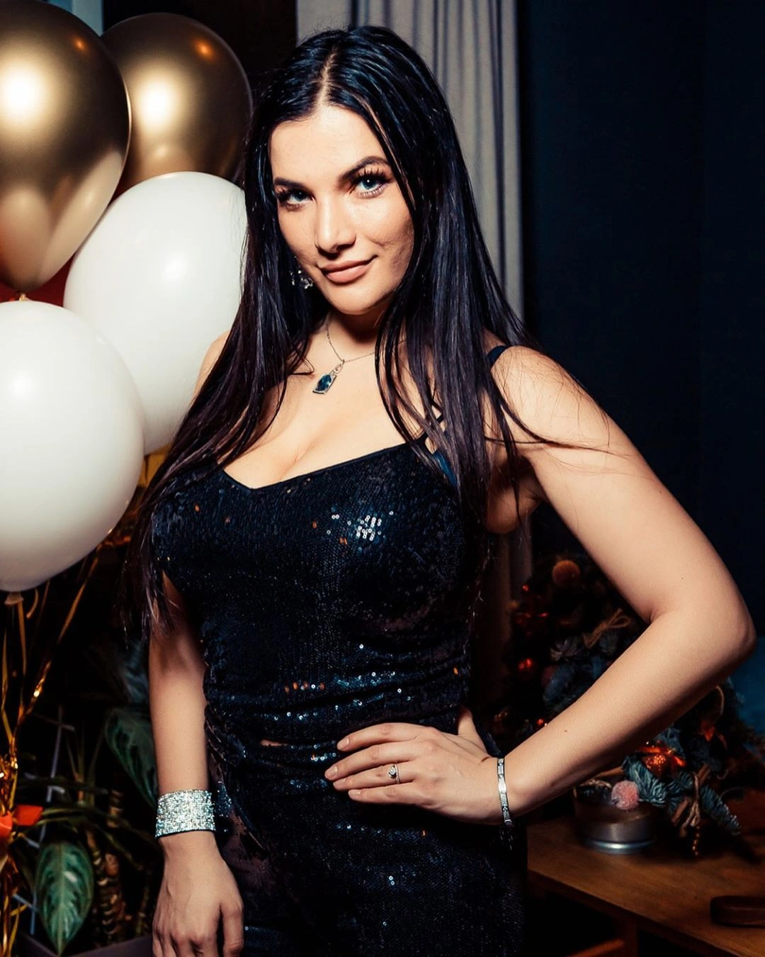 Модель Playboy Кіра Шайн вилікувалася від раку і закликає всіх звернути увагу на своє здоров'я (13 фото) – фото 4