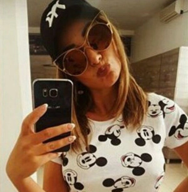 У Боснії та Герцеговині звільнили телеведучу після того, як виявили її роботу секс-працівницею (15 фото) – фото 7