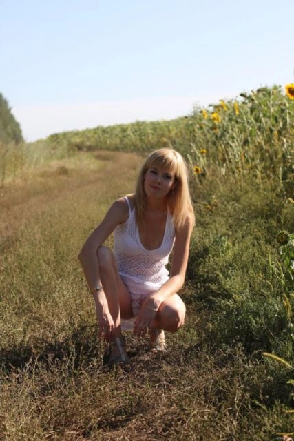 Дівчата в білому (29 фото) – фото 4