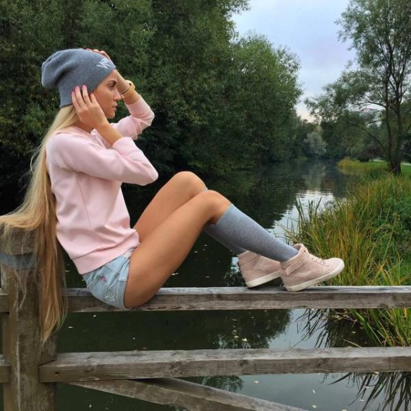 Чарівні дівчата на природі (34 фото) – фото 11