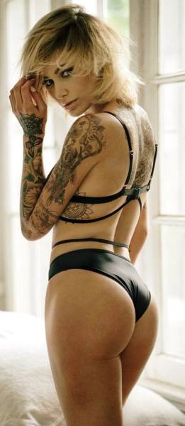 Дівчата в татуюваннях (60 фото) – фото 42