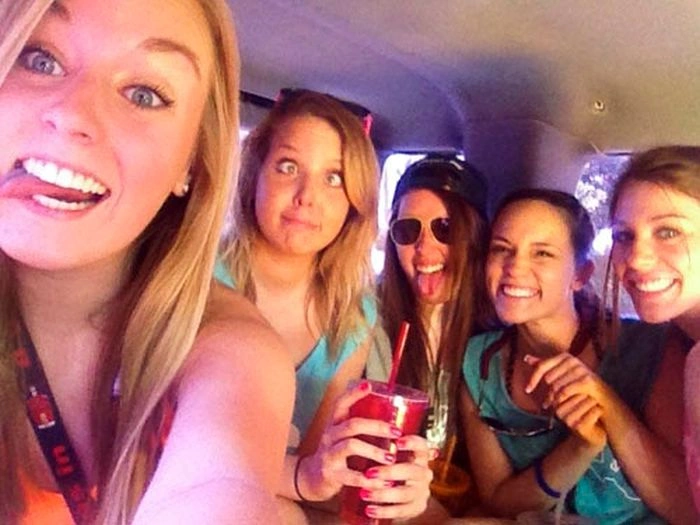 Смішні дівчата. Частина 96 (61 фото)