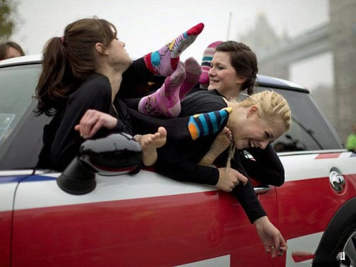 Чарівні дівчата жартуються (59 фото) – фото 33