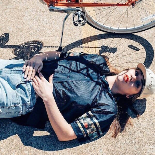 Дівчата на велосипедах (41 фото) – фото 27