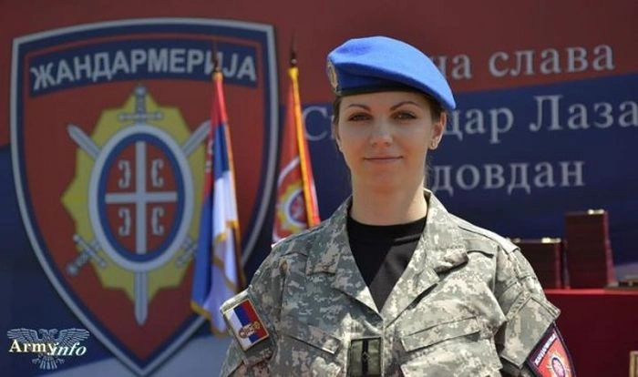Дівчата-військовослужбовці сербської армії (34 фото) – фото 11
