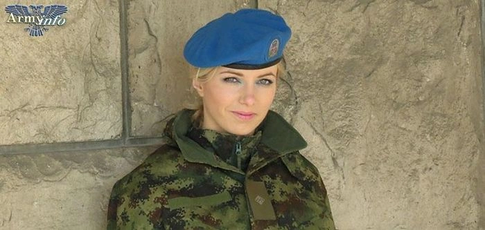 Дівчата-військовослужбовці сербської армії (34 фото) – фото 12