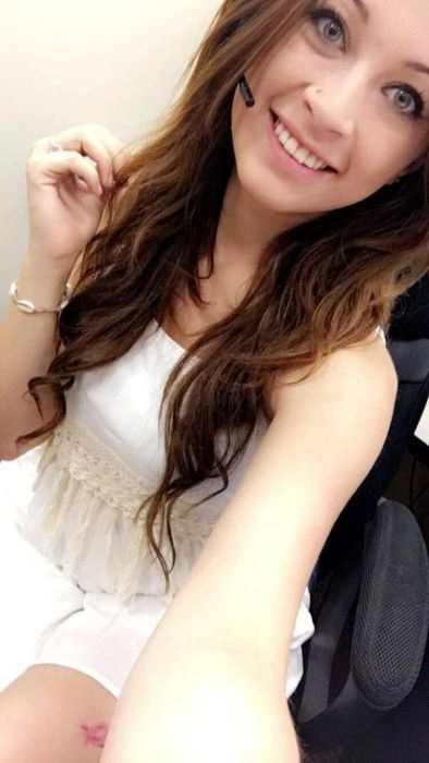 Дівчата сумують на роботі (34 фото) – фото 2