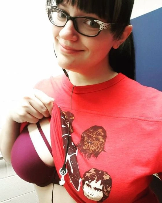 Дівчата сумують на роботі (34 фото) – фото 10