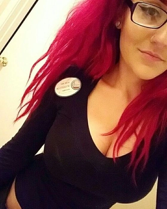 Дівчата сумують на роботі (34 фото) – фото 23