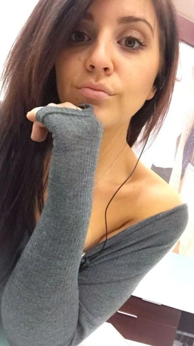 Дівчата сумують на роботі (34 фото) – фото 27