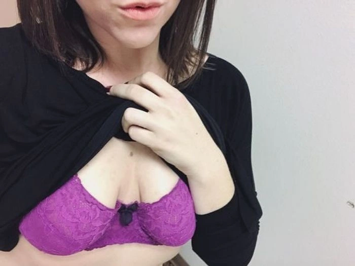 Дівчата сумують на роботі (34 фото) – фото 31