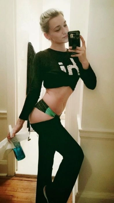 Дівчата сумують на роботі (34 фото) – фото 33