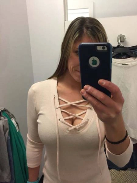 Чудові декольте (39 фото) – фото 7