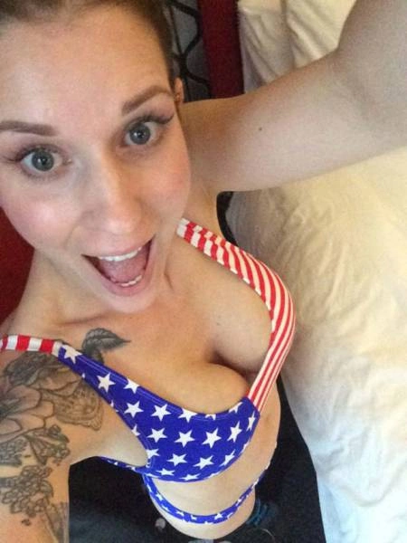 Чудові декольте (39 фото) – фото 15